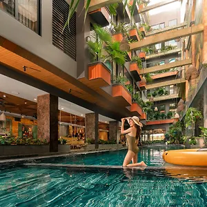 Chi House And Hotel