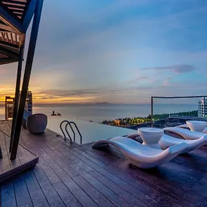 4* Hotel Draco &
