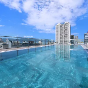 咏叹调水疗大酒店 酒店