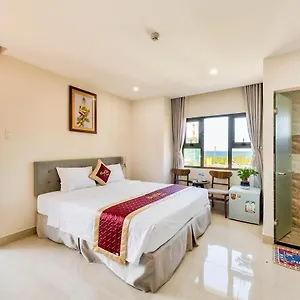 Hong Chau Motel